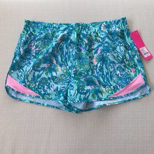 NWT Lilly Pulitzer Ocean Trail Short Size M